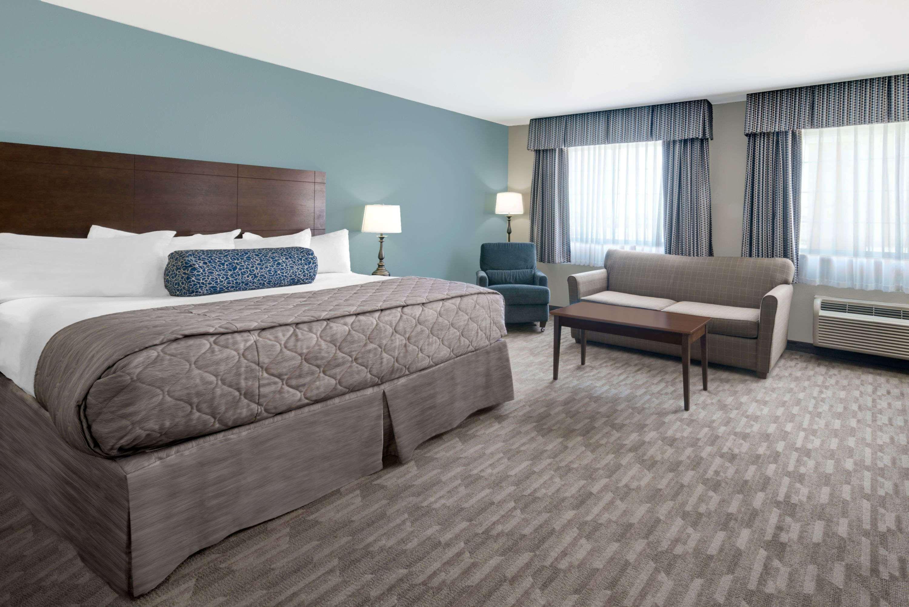 Baymont By Wyndham Minot Hotel Buitenkant foto